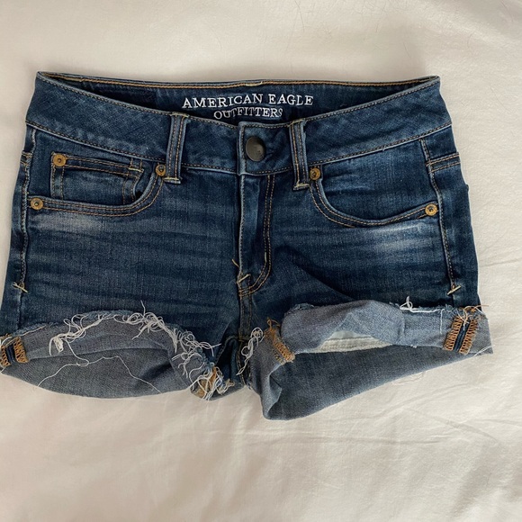 dark wash hollister jean shorts - Picture 1 of 3